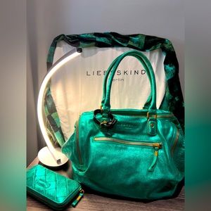 Women’s bag with wallet. Scarf is a gift. Made in Italy.